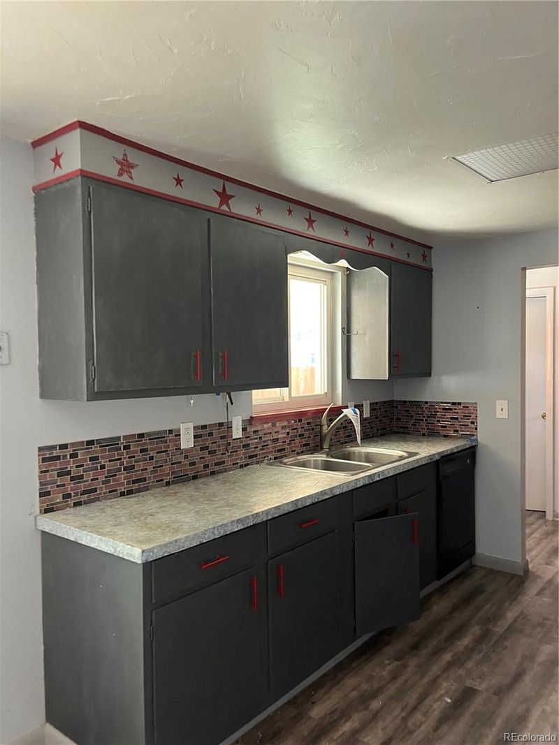 1771 Centennial Dr, Longmont, CO 80501