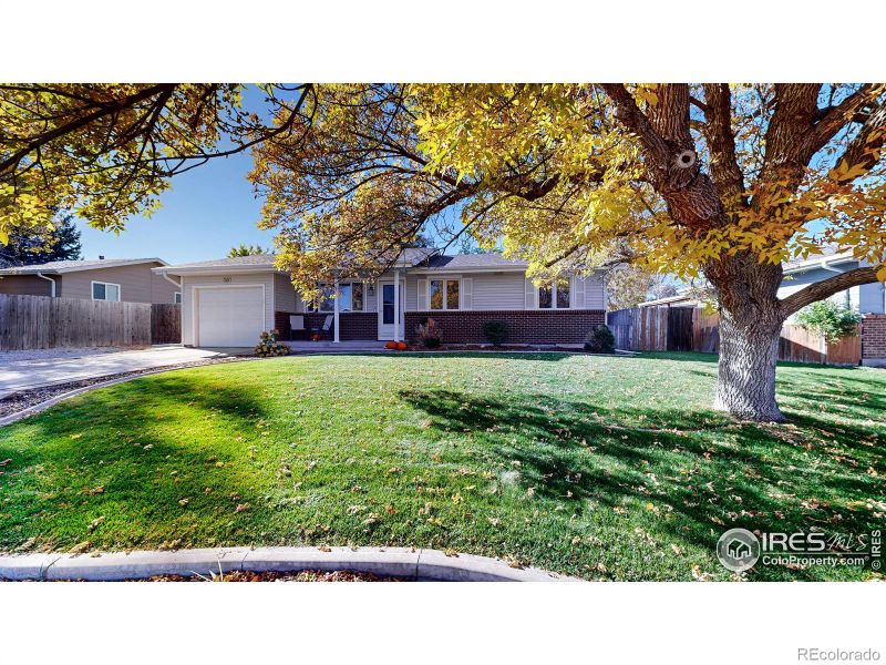 801 43rd Ave Ct, Greeley, CO 80634