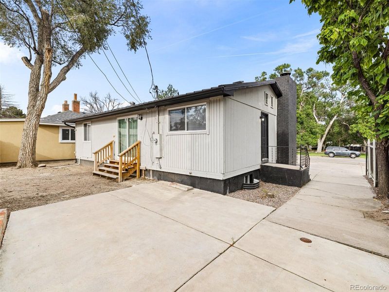 2409 N Elizabeth St, Pueblo, CO 81003