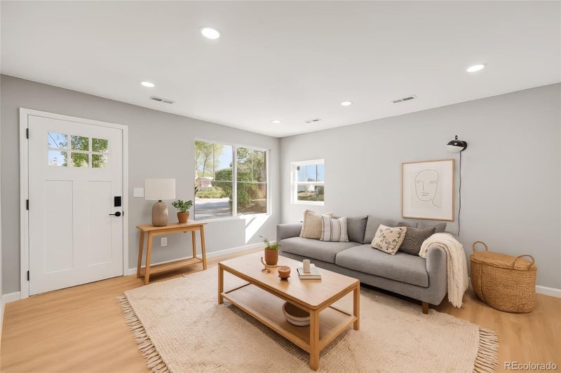 959 S Quitman St, Denver, CO 80219