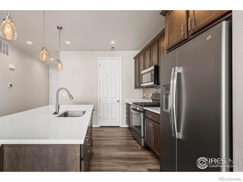 5512 Bexley Dr, Windsor, CO 80550