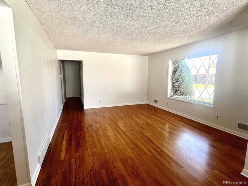 6900 Ruth Way, Denver, CO 80221