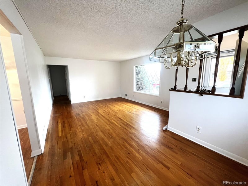 6900 Ruth Way, Denver, CO 80221
