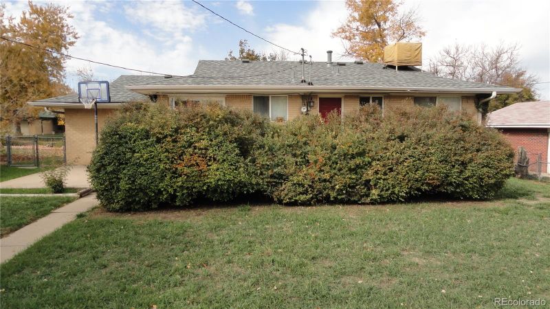 338 S Wheeling Way, Aurora, CO 80012