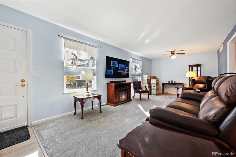 14572 E Tufts Ave, Aurora, CO 80015