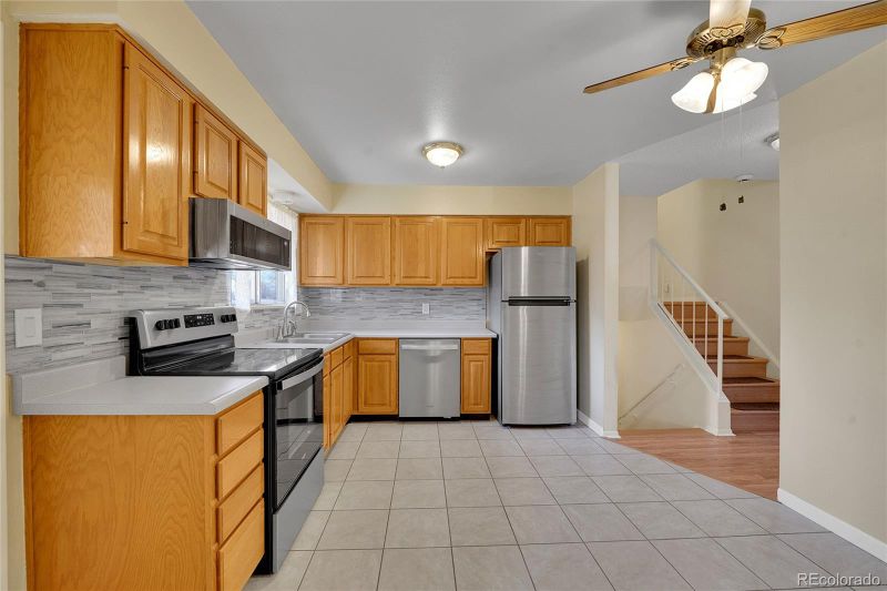 7165 S Syracuse Ct, Centennial, CO 80112