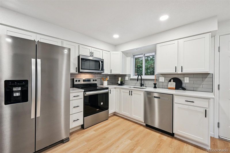 11176 W 62nd Ave, Arvada, CO 80004