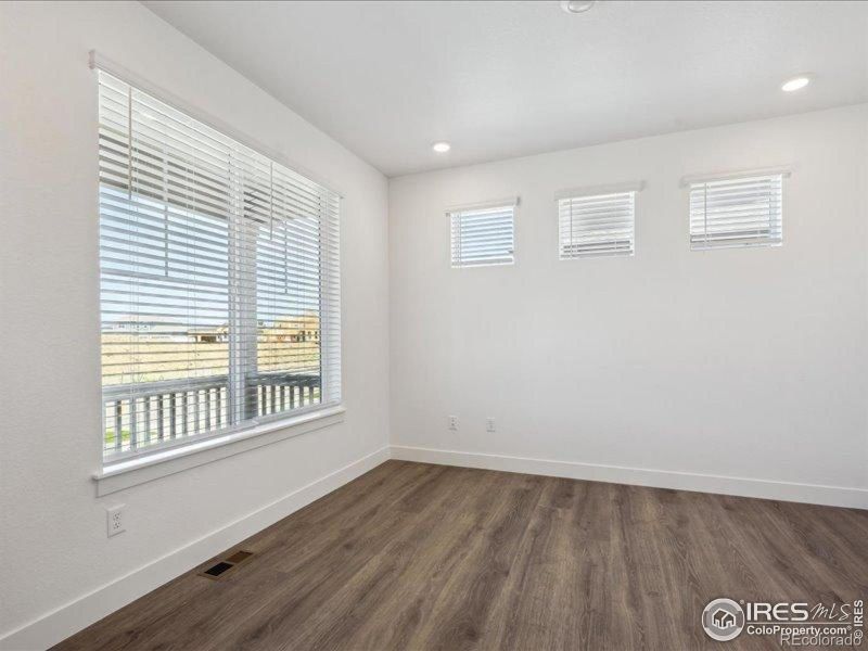 1151 Ridgefield Dr, Berthoud, CO 80513