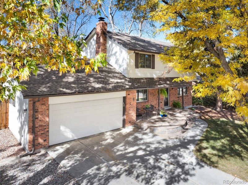 1633 S Holland St, Lakewood, CO 80232