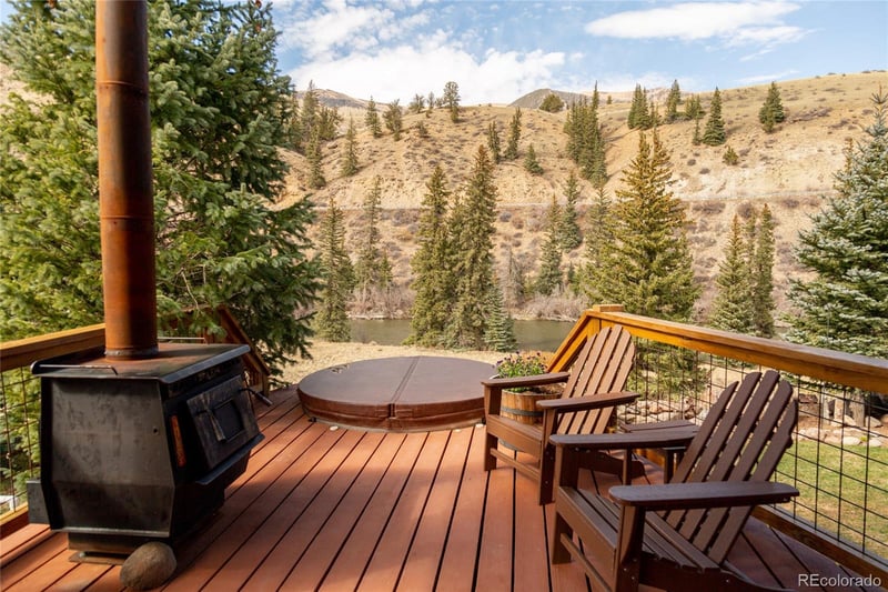 340 Hargraves Dr, Creede, CO 81130