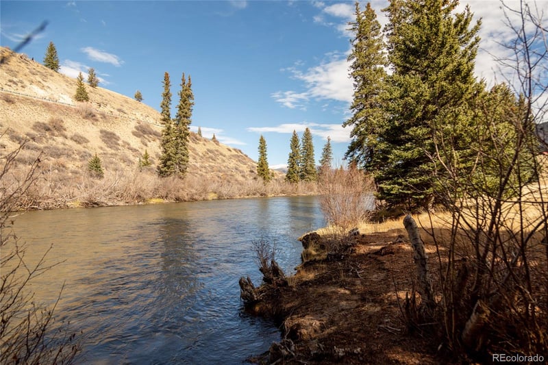 340 Hargraves Dr, Creede, CO 81130