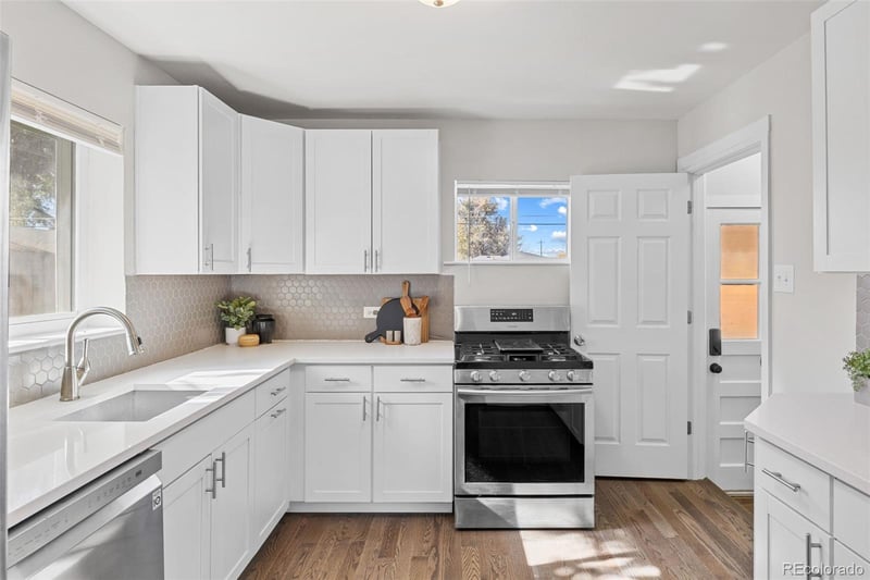 3385 Olive St, Denver, CO 80207