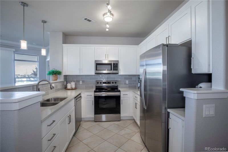 10176 Park Meadows Dr #2209, Lone Tree, CO 80124
