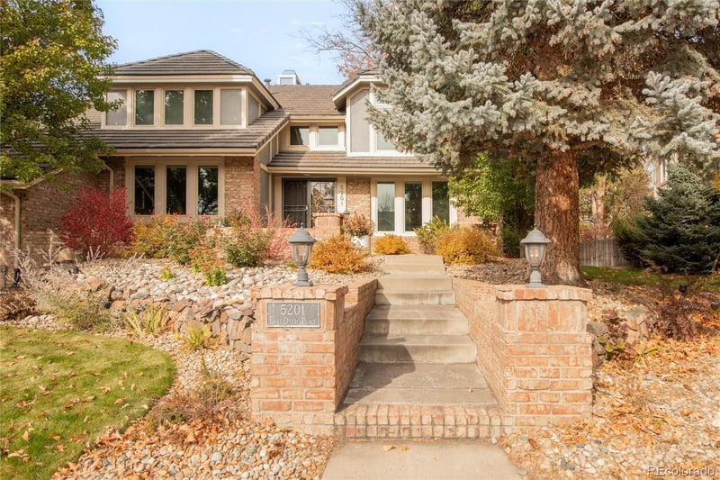 5201 E Otero Pl, Centennial, CO 80122