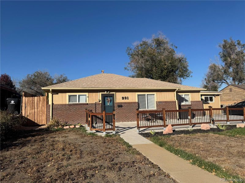 991 Oak Pl, Thornton, CO 80229