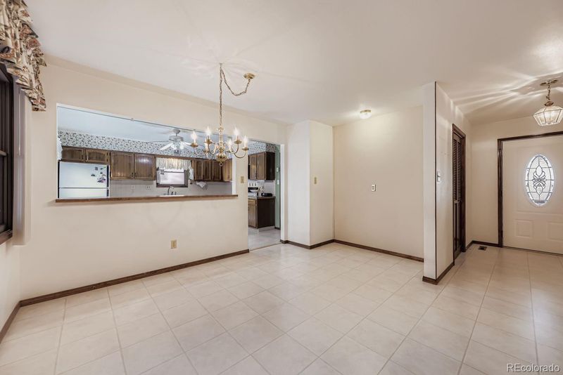 7855 Allison Ct, Arvada, CO 80005