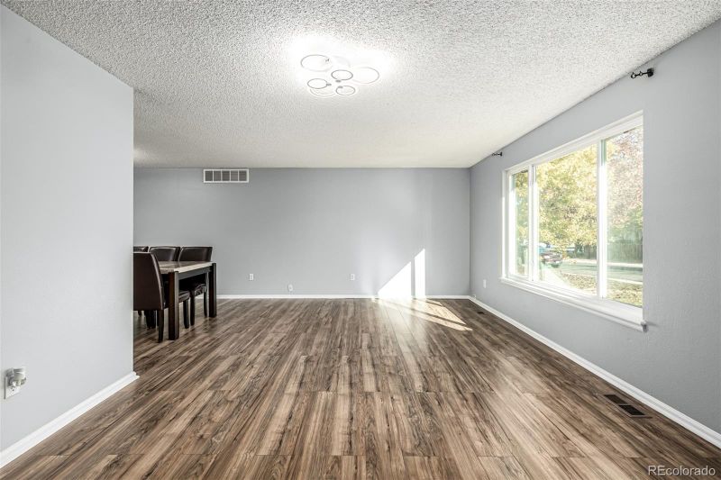 3807 S Andes Way, Aurora, CO 80013