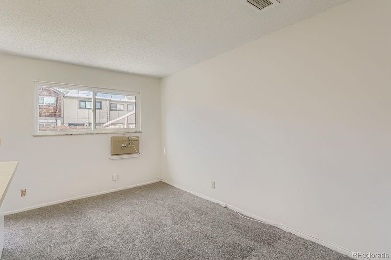 1297 S Dillon Way, Aurora, CO 80012