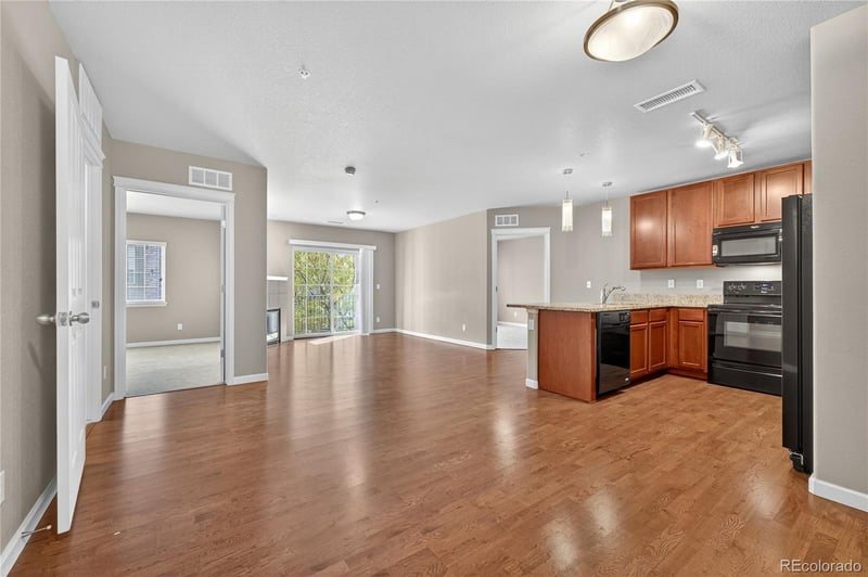 1144 Rockhurst Dr #202, Highlands Ranch, CO 80129