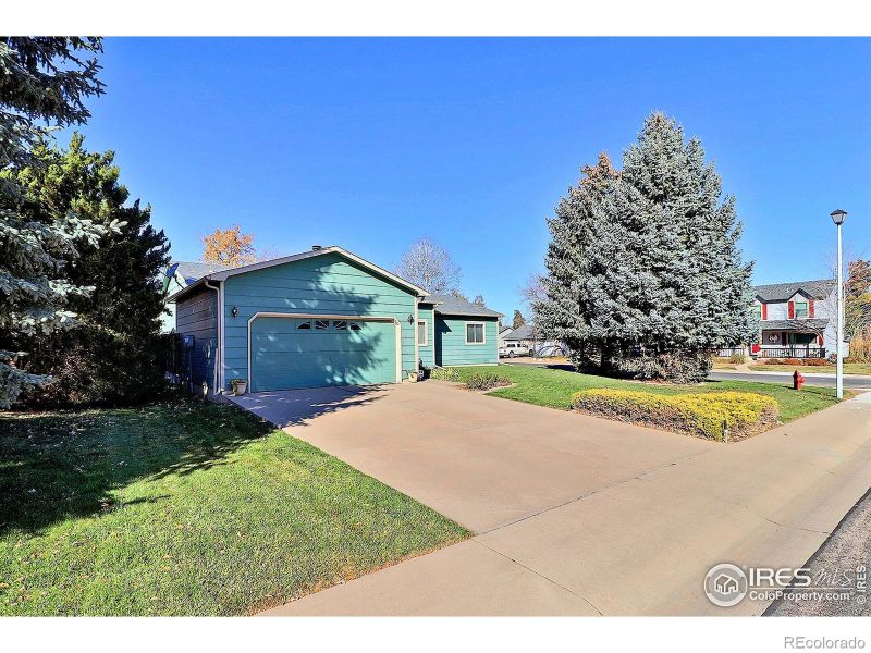105 48th Ave Ct, Greeley, CO 80634