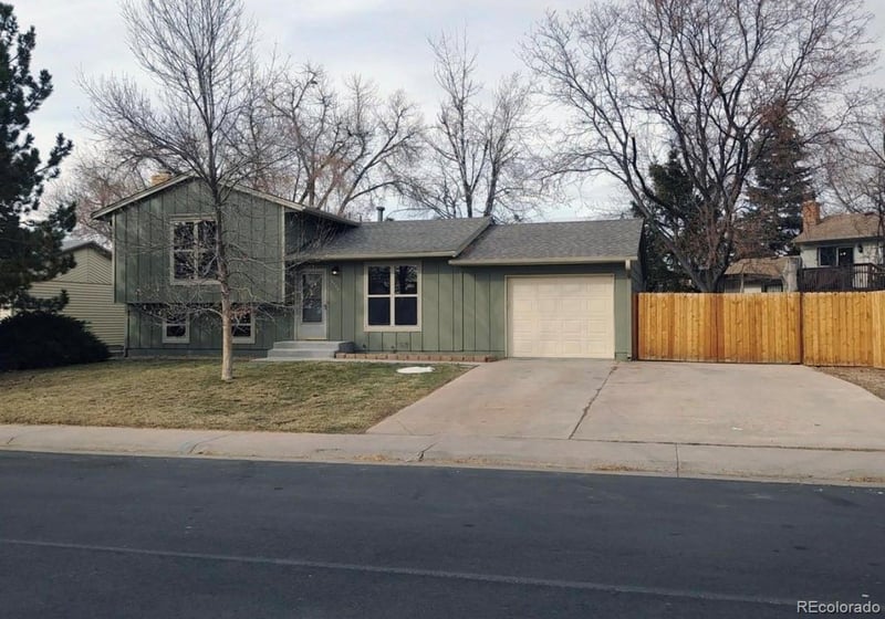 2709 W 100th Dr, Denver, CO 80260