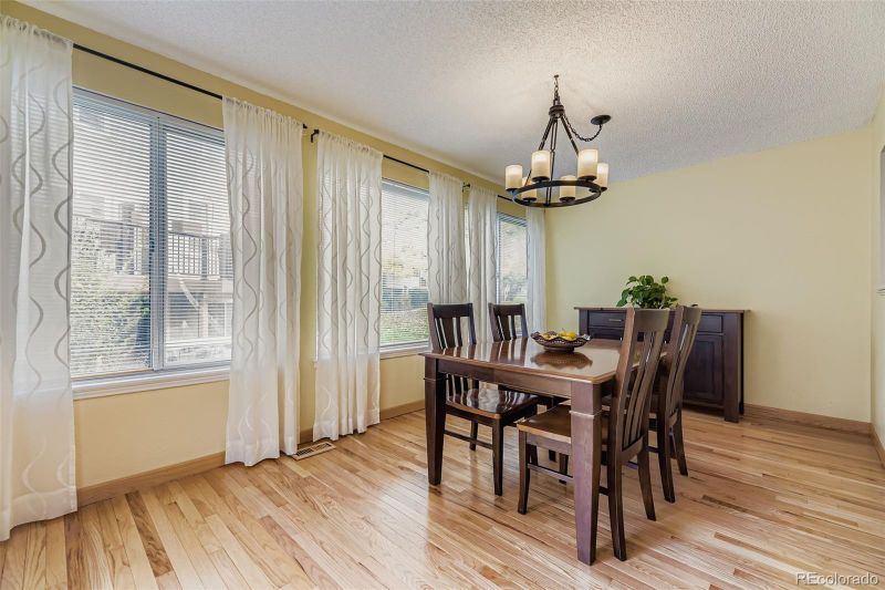 8105 S Humboldt Cir, Centennial, CO 80122
