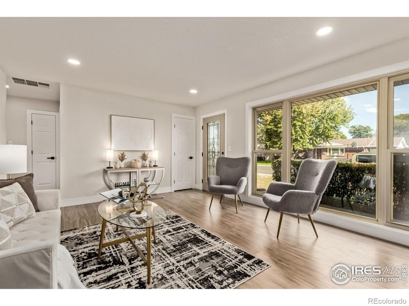 2061 S Stuart St, Denver, CO 80219