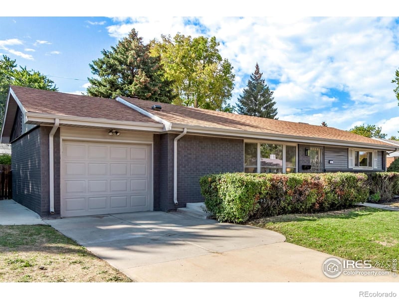 2061 S Stuart St, Denver, CO 80219