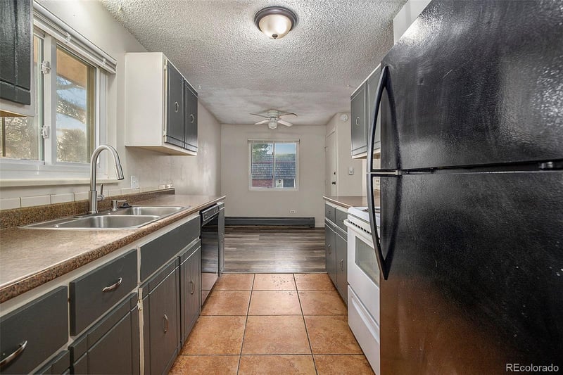 5491 E Warren Ave #225, Denver, CO 80222