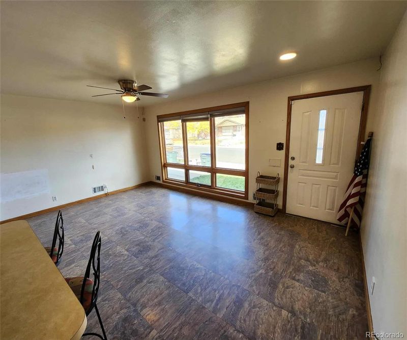 242 Pike St, Northglenn, CO 80233