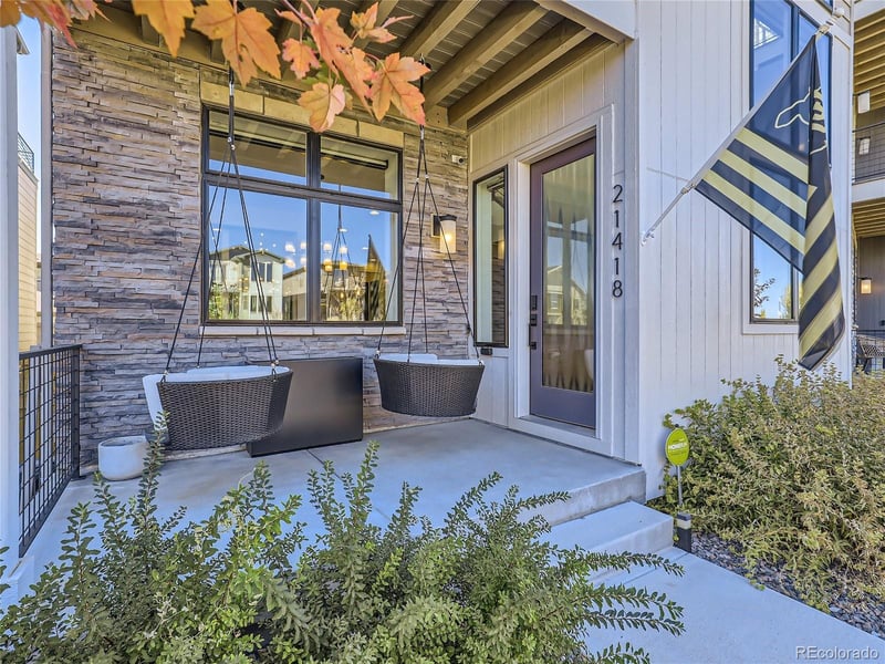 21418 E 61st Dr, Aurora, CO 80019
