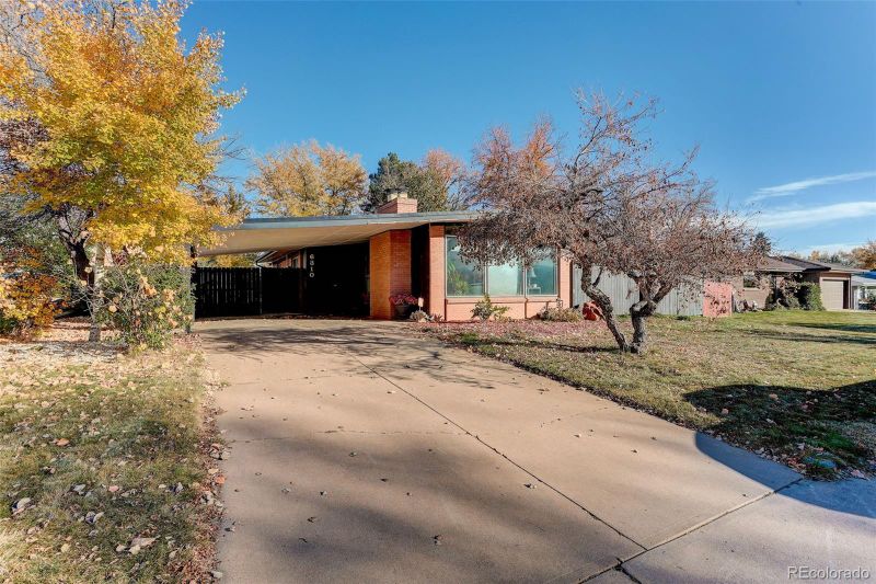 6310 S Greenwood St, Littleton, CO 80120