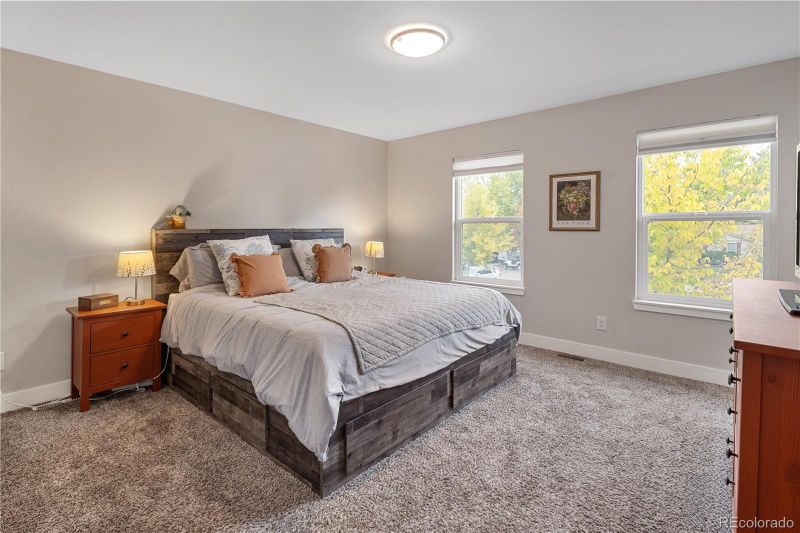 2497 S Mobile St, Aurora, CO 80013