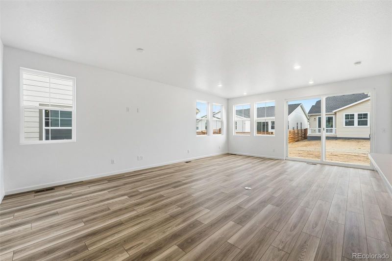 3384 N Duquesne Way, Aurora, CO 80019