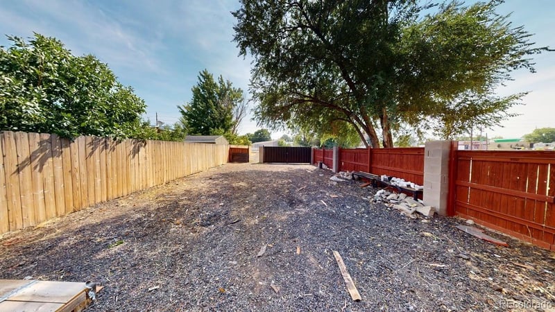 1575 N Sable Blvd, Aurora, CO 80011
