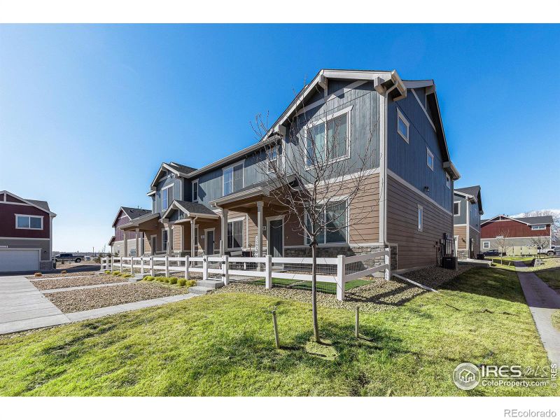 255 Penguin St, Johnstown, CO 80534