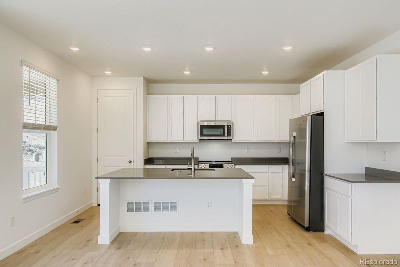 12680 W Glasgow Pl, Littleton, CO 80127