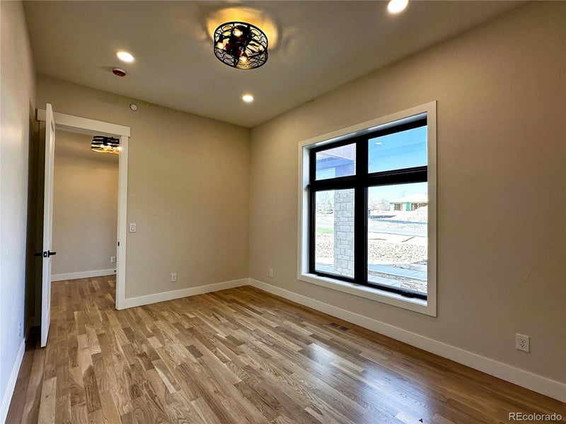 12967 Woodridge Dr, Longmont, CO 80504