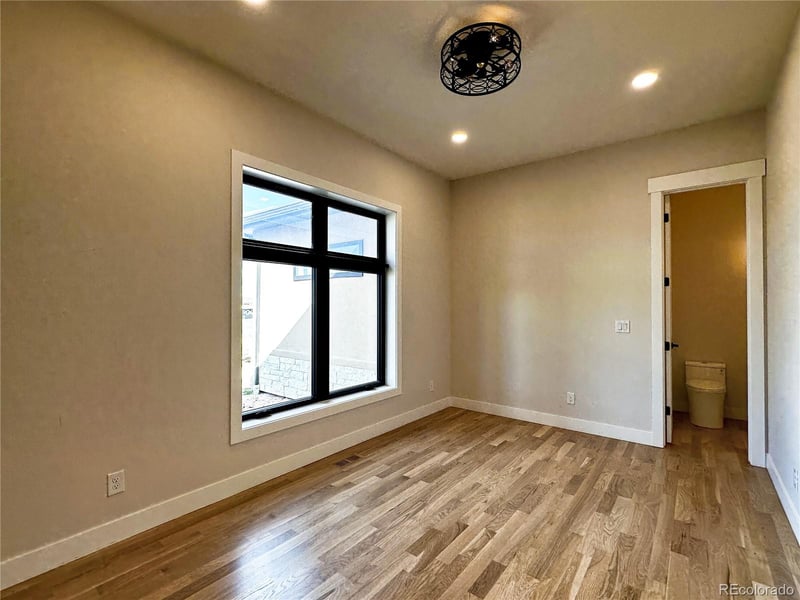 12967 Woodridge Dr, Longmont, CO 80504