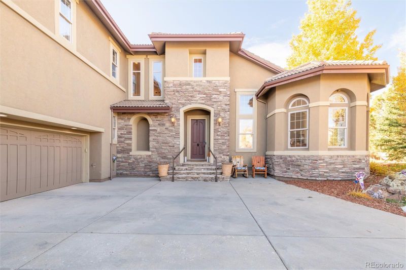6293 Ellingwood Point Way, Castle Rock, CO 80108