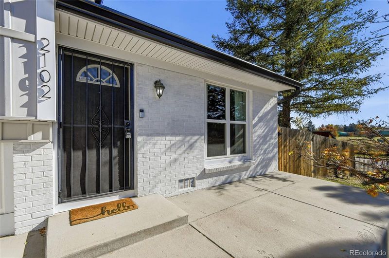 2102 Lincoln St, Longmont, CO 80501