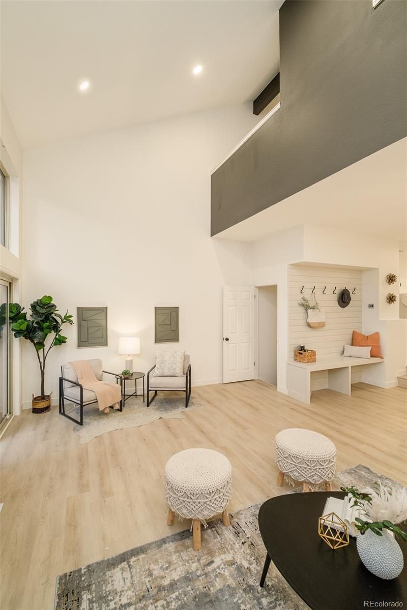 5555 E Briarwood Ave #606, Centennial, CO 80122