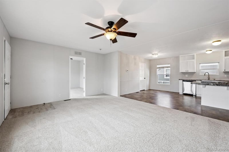 9400 Elm Ct Lot 516, Denver, CO 80260