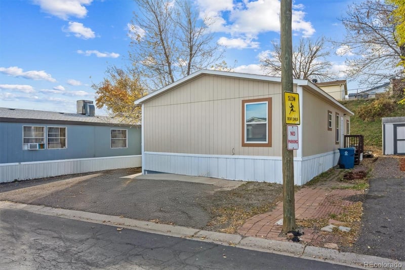 9400 Elm Ct Lot 516, Denver, CO 80260