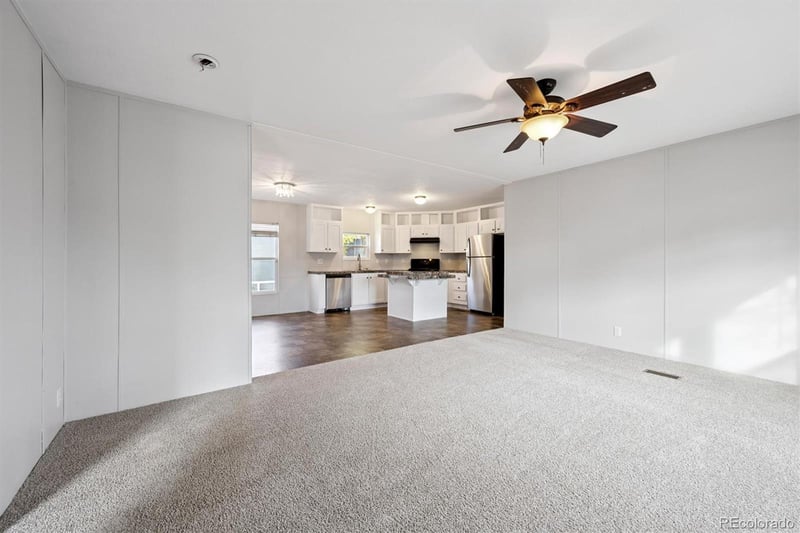 9400 Elm Ct Lot 516, Denver, CO 80260