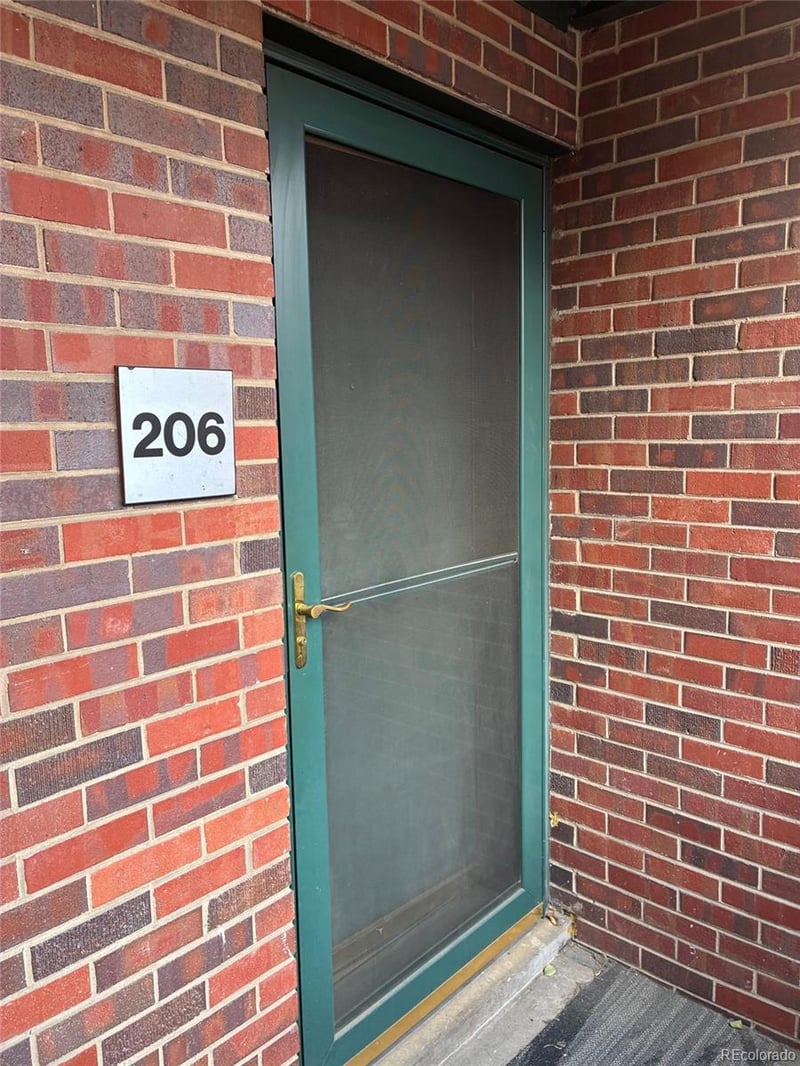 1833 N Williams St #206, Denver, CO 80218