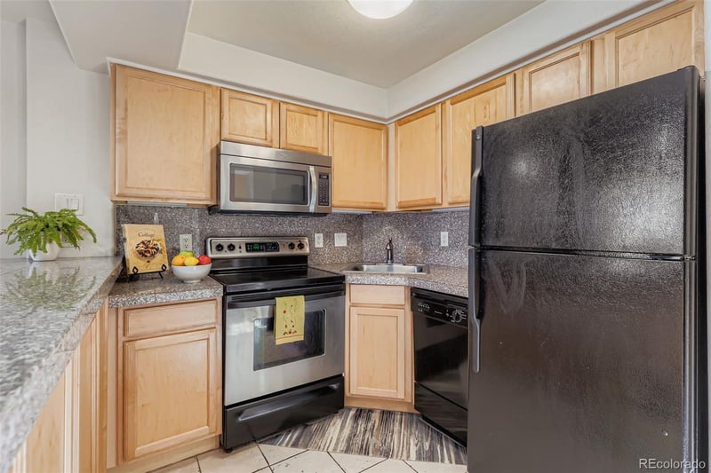 1833 N Williams St #206, Denver, CO 80218