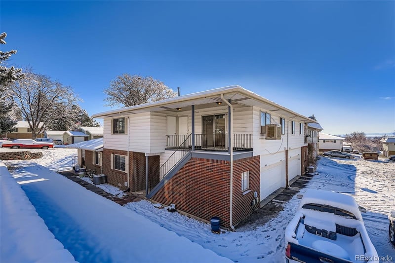 9859 Croke Dr, Denver, CO 80260