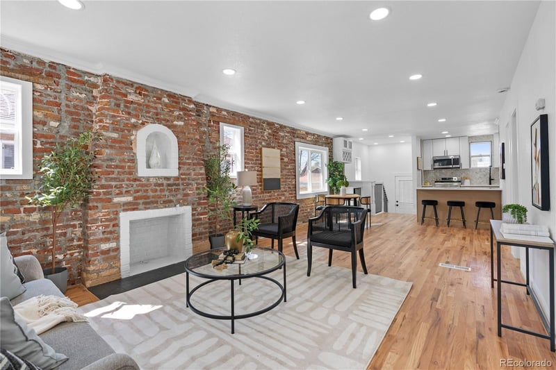 3135 N Columbine St, Denver, CO 80205