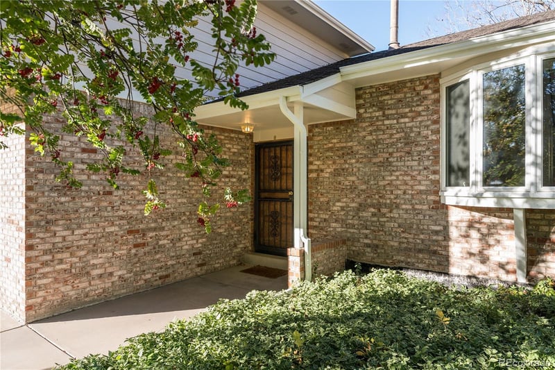 4661 S Wolff St, Denver, CO 80236